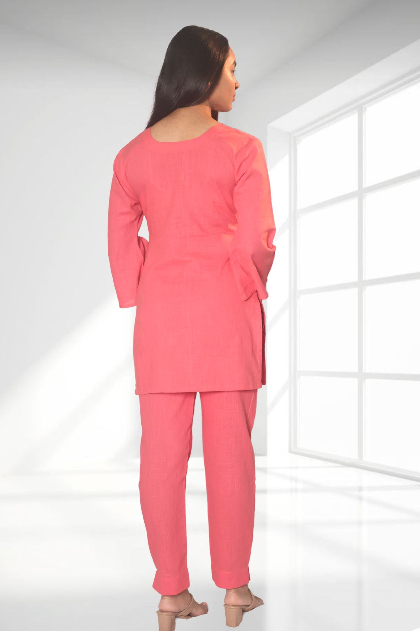 Nayab Gulabi Pinterest Kurti