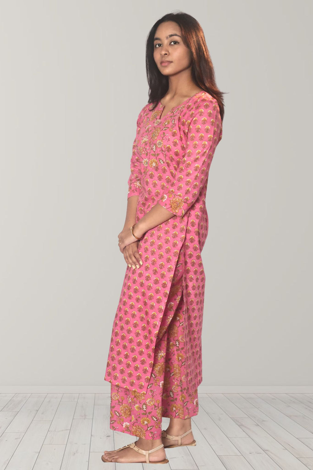 Roohaani Gulabi Floral Straight Cotton Kurta for Women